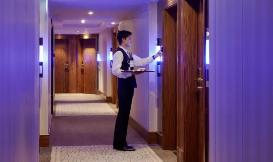 لابی هتل اینترکانتیننتال تورسکایا مسکو 96662