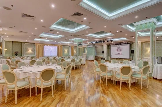 فضای رستورانی و صبحانه هتل بورودینو مسکو  73817