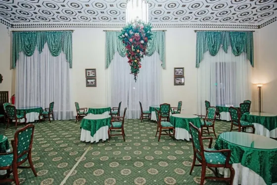 فضای رستورانی و صبحانه هتل سوفیتسکی مسکو 73878