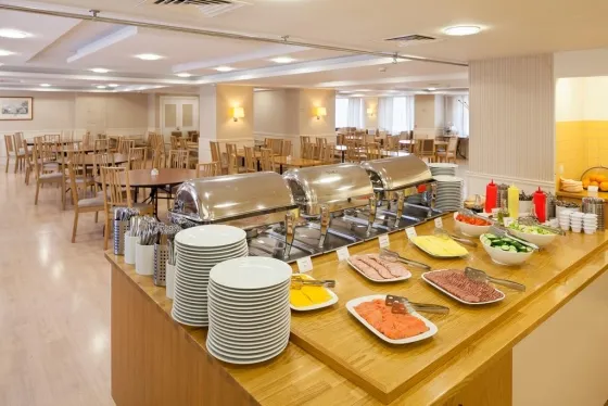 فضای رستورانی و صبحانه هتل سانفلاور پارک مسکو  74017