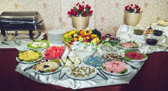 فضای رستورانی و صبحانه هتل آناتولیا باکو 2150