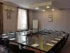 اتاق جلسات هتل گلد استار تفلیس 82693 100