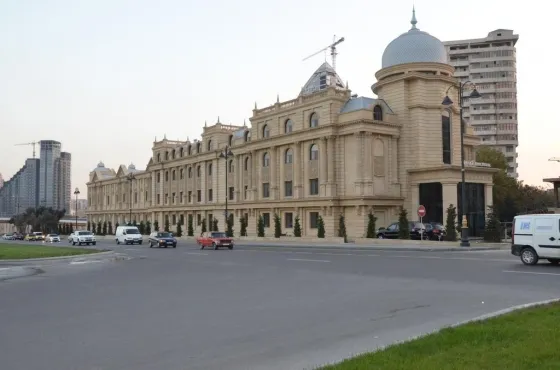 نمای بیرونی هتل کاسپیا پارک باکو 61536