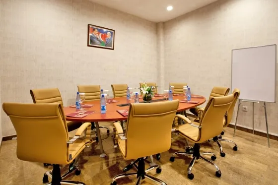 اتاق جلسات هتل شاه پالاس باکو 61606