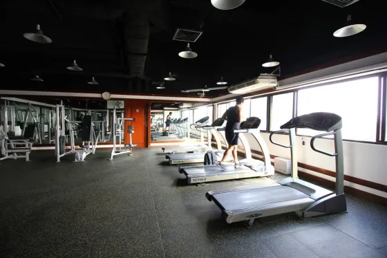 باشگاه ورزشی هتل اومینی تاور بانکوک 65312