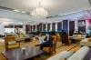 لابی هتل هالیدی این سیلوم بانکوک 66377 100