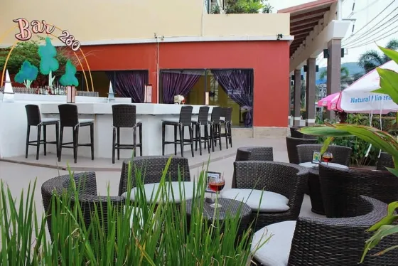 فضای بیرونی هتل پاتونگ پاراگون پوکت 67445