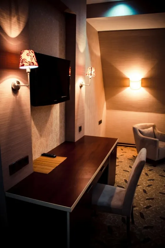 فضای اتاق های هتل گراند هتل باکو 3742