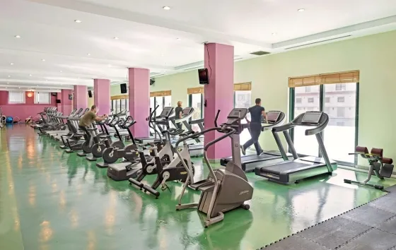 باشگاه ورزشی هتل حیات ریجنسی باکو 3886