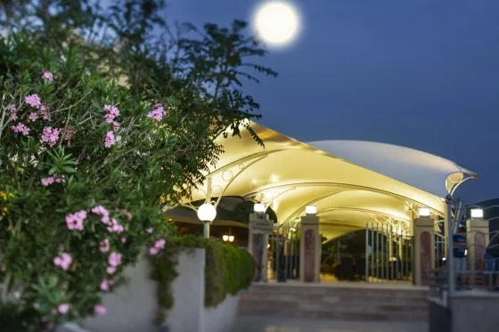 فضای بیرونی هتل توسان بیچ ریزورت کوش آداسی 94631