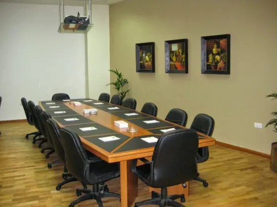 اتاق جلسات هتل آپارتمان های الضیافه دبی 196899