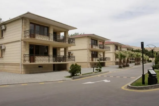 فضای بیرونی هتل رامادا باکو 4486