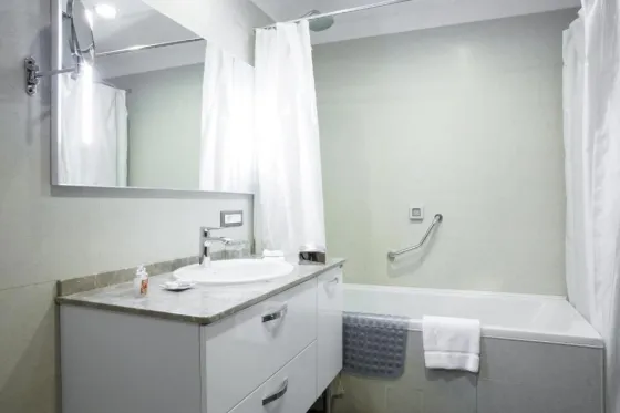 فضای اتاق های هتل استی بیرج باکو 4544