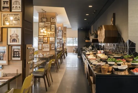 فضای رستورانی و صبحانه هتل رادیسون بلو آنکارا 76970