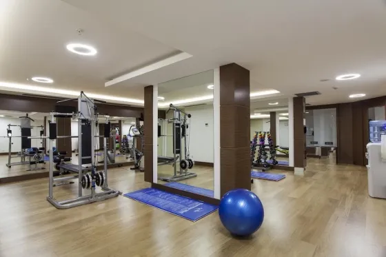 باشگاه ورزشی هتل هالیدی این آنکارا 77069