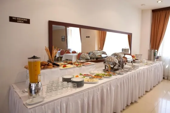 تصویر 77219 فضای رستورانی و صبحانه هتل آویا ترانس ایروان 