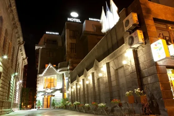 تصویر 77217 نمای بیرونی هتل آویا ترانس ایروان