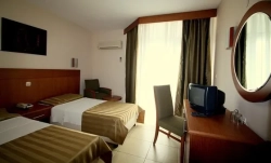 هتل سه ستاره سورتل کوش آداسی - Surtel Hotel kusadasi