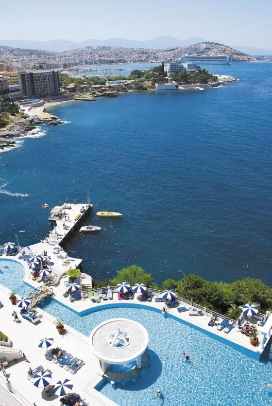 نمای بیرونی هتل کرومار دلوکس کوش آداسی 94959