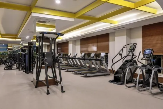 باشگاه ورزشی هتل سانیز افس رویال پالاس کوش آداسی 78260