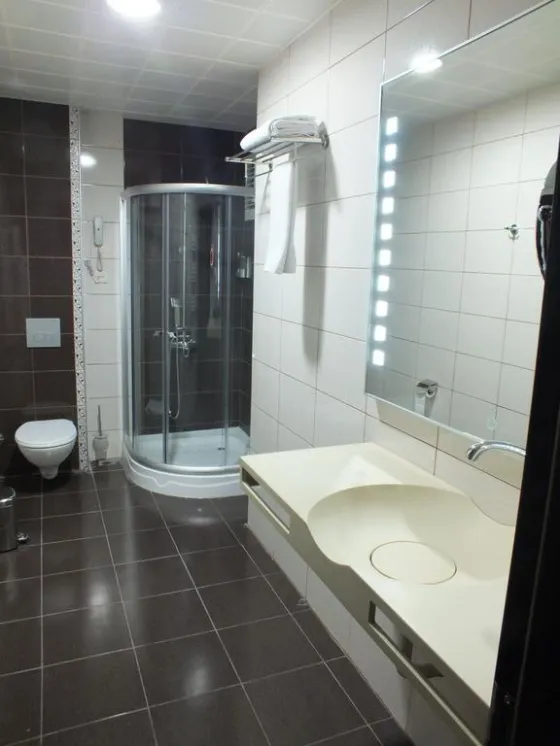 فضای اتاق های هتل رویال برک وان 80265