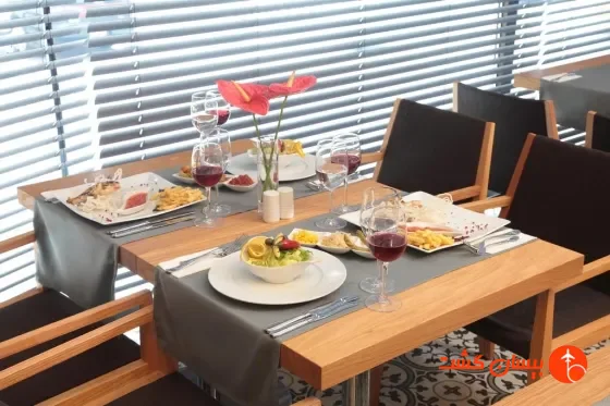 فضای رستورانی و صبحانه هتل دورا استانبول - تصویر 30