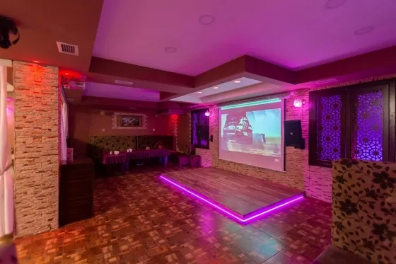 فضای سرگرمی هتل منسن باکو 81646
