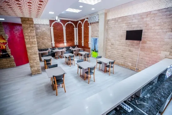 فضای رستورانی و صبحانه هتل ناین باکو 81946