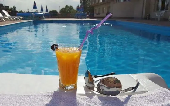 استخر هتل نورک رزیدنس ایروان 82918