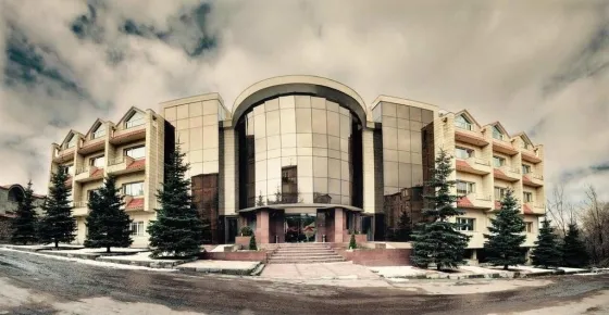 نمای بیرونی هتل نورک رزیدنس ایروان 82910