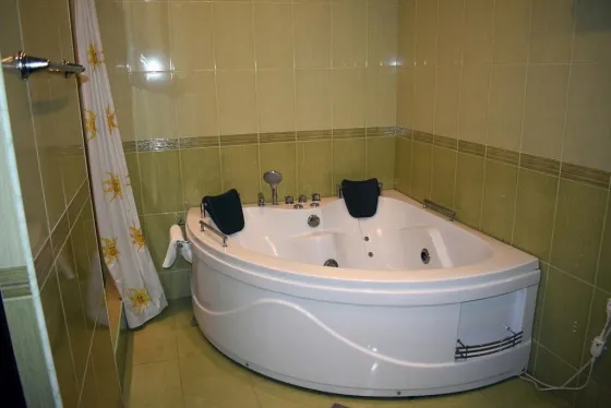 فضای اتاق های هتل رویال پالاس ایروان 82954