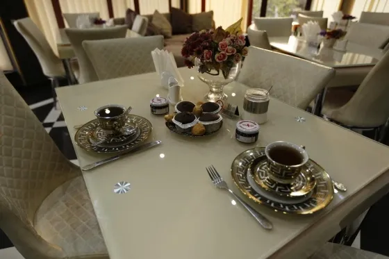 فضای رستورانی و صبحانه هتل گرند جی ام پی تفلیس 84503