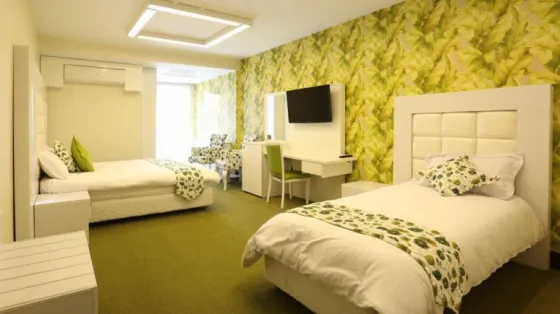 فضای رستورانی و صبحانه هتل بلوط تهران 96149