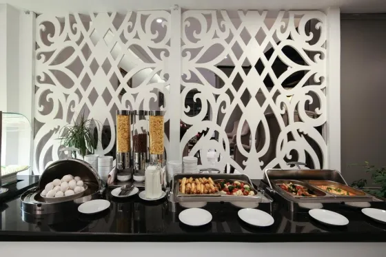 فضای رستورانی و صبحانه هتل وایت مونارچ استانبول 96464