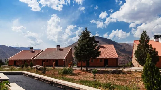 تصویر 86827 نمای بیرونی هتل ایرانگردی جهانگردی میگون تهران 