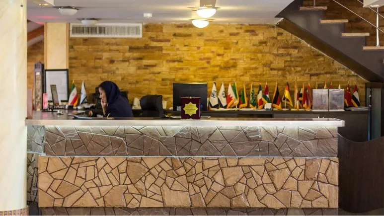 لابی هتل ایرانگردی جهانگردی میگون تهران 86831