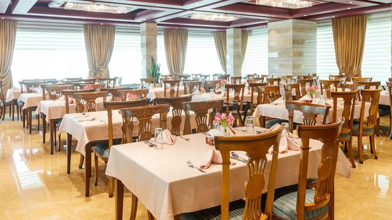 فضای رستورانی و صبحانه هتل سیمرغ تهران 86768