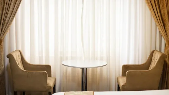 فضای اتاق های هتل آرامیس تهران 96127