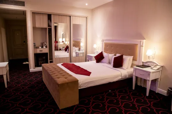 فضای اتاق های هتل پرشین پلازا تهران 195337