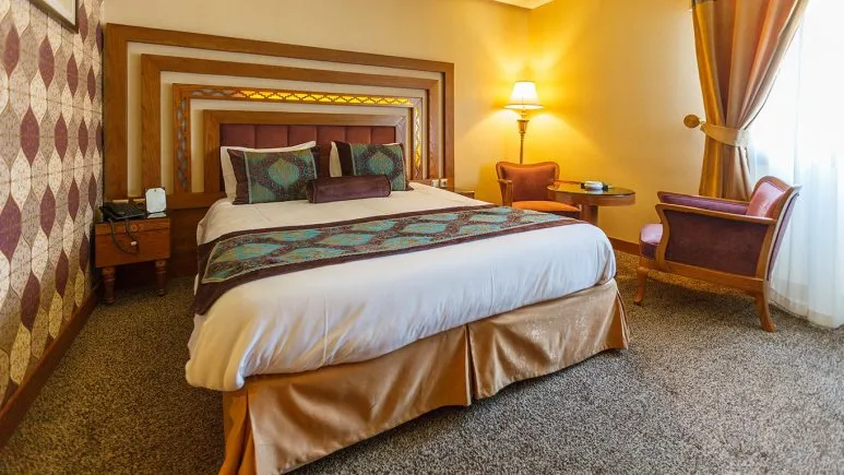 فضای اتاق های هتل آريوبرزن شیراز 87684