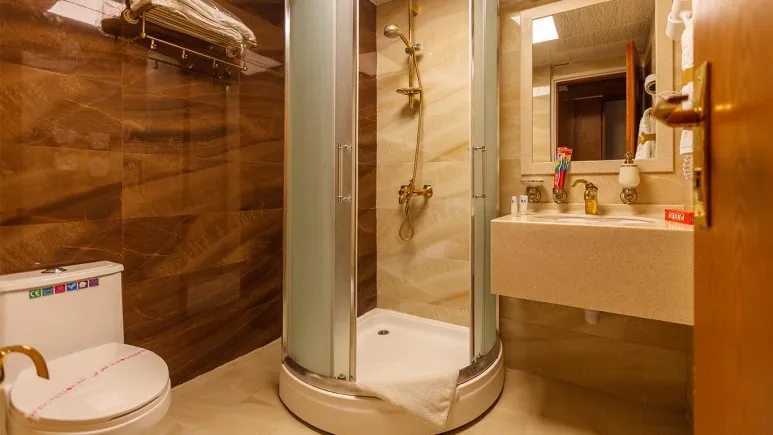 فضای اتاق های هتل آريوبرزن شیراز 87685