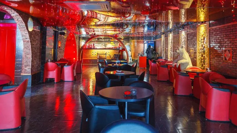 فضای رستورانی و صبحانه هتل ستارگان شیراز 87655