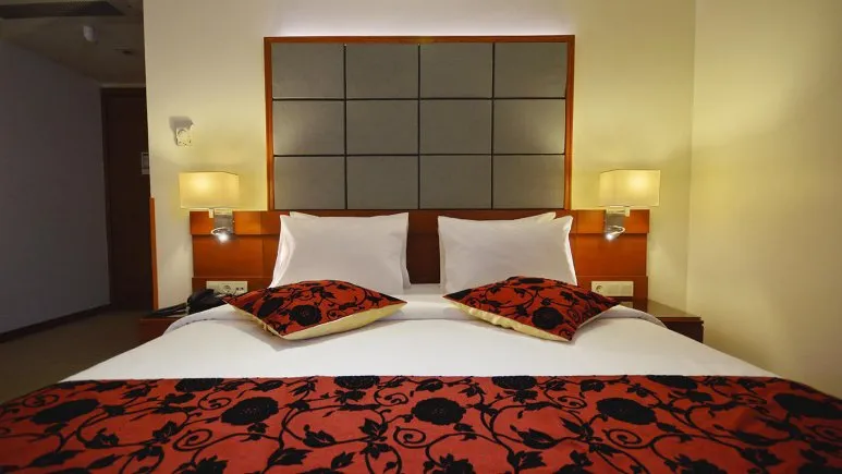 فضای اتاق های هتل الیزه شیراز 87446