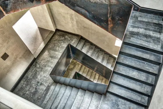 لابی هتل آیوتا تفلیس 93478