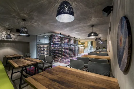 فضای رستورانی و صبحانه هتل آیوتا تفلیس 93477