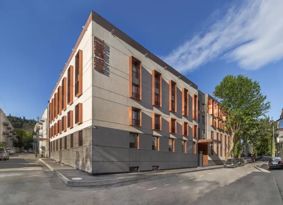 نمای بیرونی هتل آیوتا تفلیس 93463