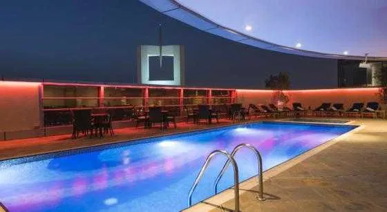 استخر هتل گرند استی دبی 43580