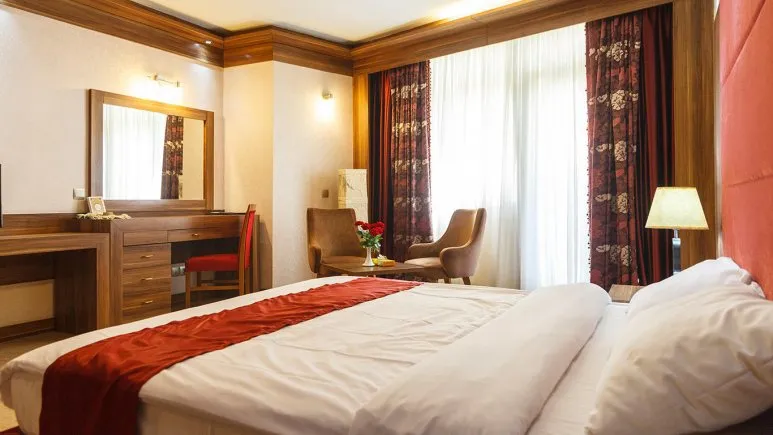 فضای اتاق های هتل خورشید تابان مشهد 89959