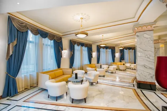 لابی هتل بیلتمور تفلیس 741