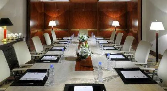 اتاق جلسات هتل رامادا جمیرا دبی 43948